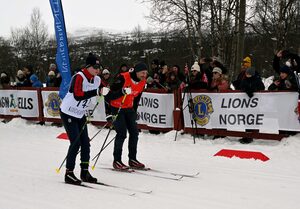 Gustav Fjeldheim Hovelsmo og kronprins Haakon i skisporet