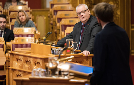 Bård Hoksrud og Jan Christian Vestre under stortingsdebatt