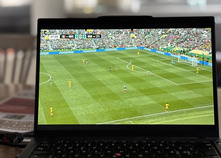 Laptop som viser VM-kamp