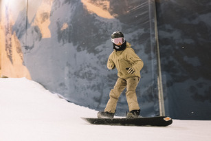 Niclas Bøyesen Lohne Hansen på snowboard