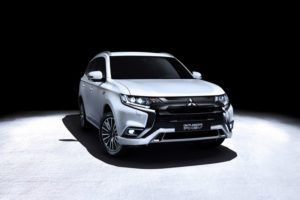 Produktbilde av en Mitsubishi Outlander.