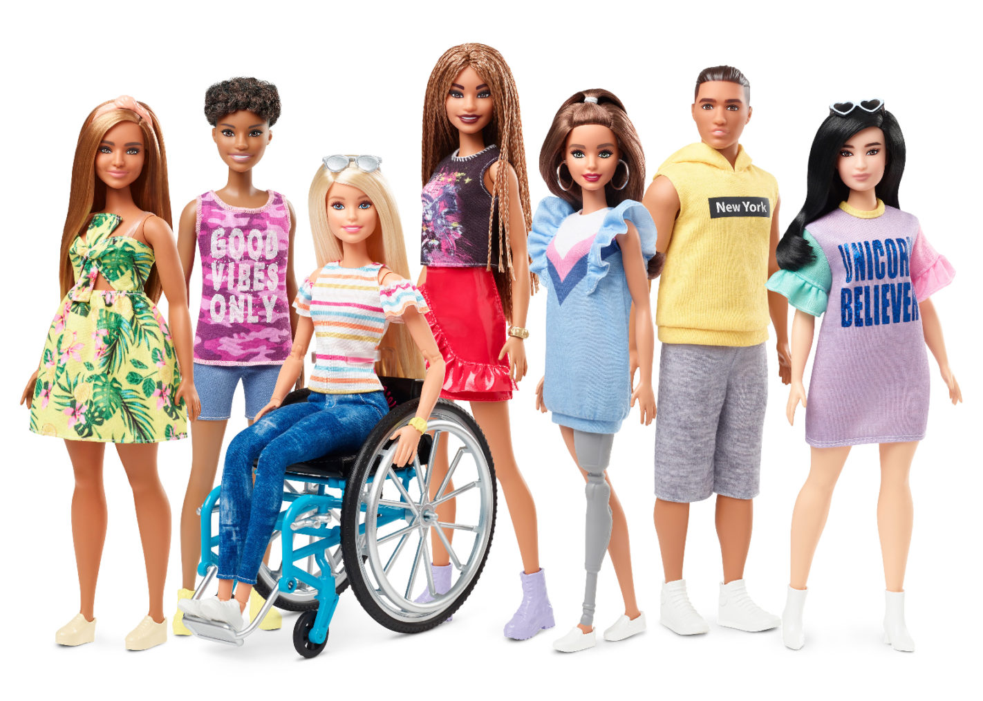 Gruppebilde av de nye Barbie-dukkene.