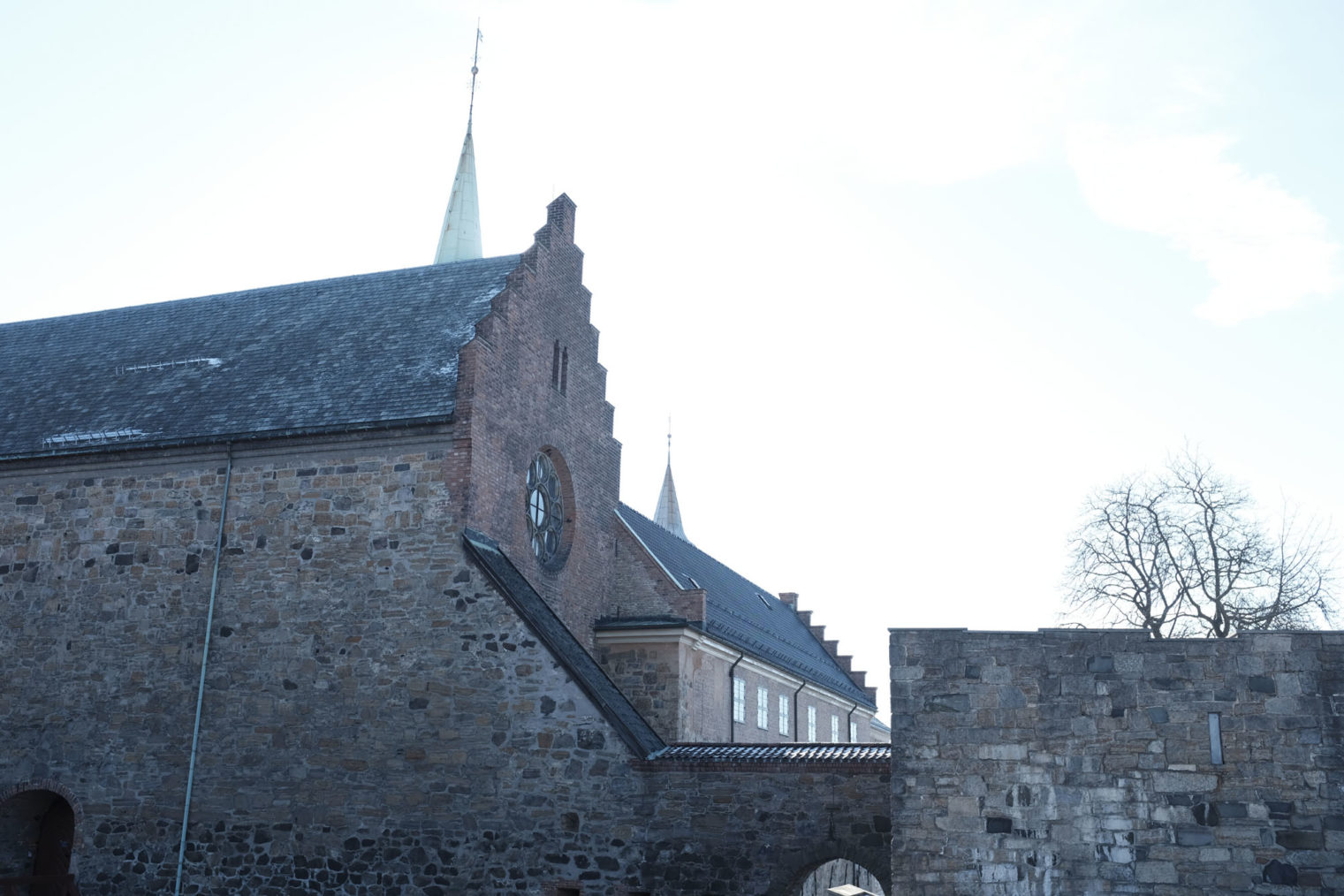 Bilde av fasaden på Akershus slott.