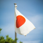 Foto av japansk flagg på flaggstang