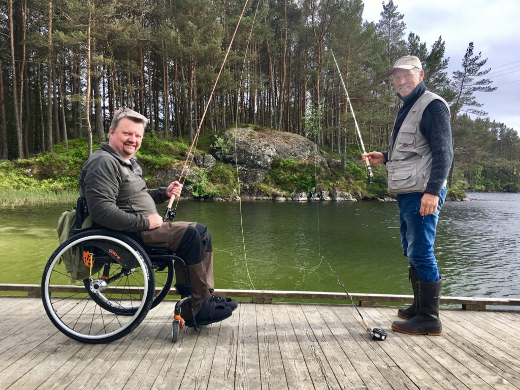 Fjellheim og Håland sammen på fiskebrygga.