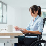 UNDER HALVPARTEN: Fortsatt er det mer vanlig å være utenfor enn innenfor arbeidsmarkedet når du har en funksjonsnedsttelse. (Illustrasjonsfoto: Colourbox)