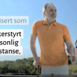 YOU RAISE ME UP: I Helsetilsynets informasjonsvideo om BPA er det omsorgsfulle «volunteers» (frivillige) som hjelper folk på beina med omsorg og varme. (Skjermdump fra videoen)