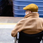 SAMKJØRE: Billetter og assistanse i kollektivtransporten må samkjøres. Men det må ikke komme krav om bestilling lang tid i forveien, mener Handikapforbundet. (Illustrasjonsfoto: Colourbox)