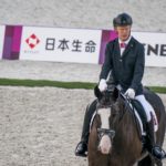 BEST I VERDEN: Jens Lasse Dokkan med hesten Aladdin i aksjon under Paralympics i Tokyo. (Foto: Torstein Bøe, NTB)