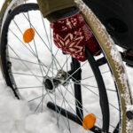  VANSKELIG ÅRSTID: Vinteren byr på utfordringer både når det gjelder framkommelighet og vedlikehold av rullestoler. (Illustrasjonsfoto: Shutterstock, NTB)