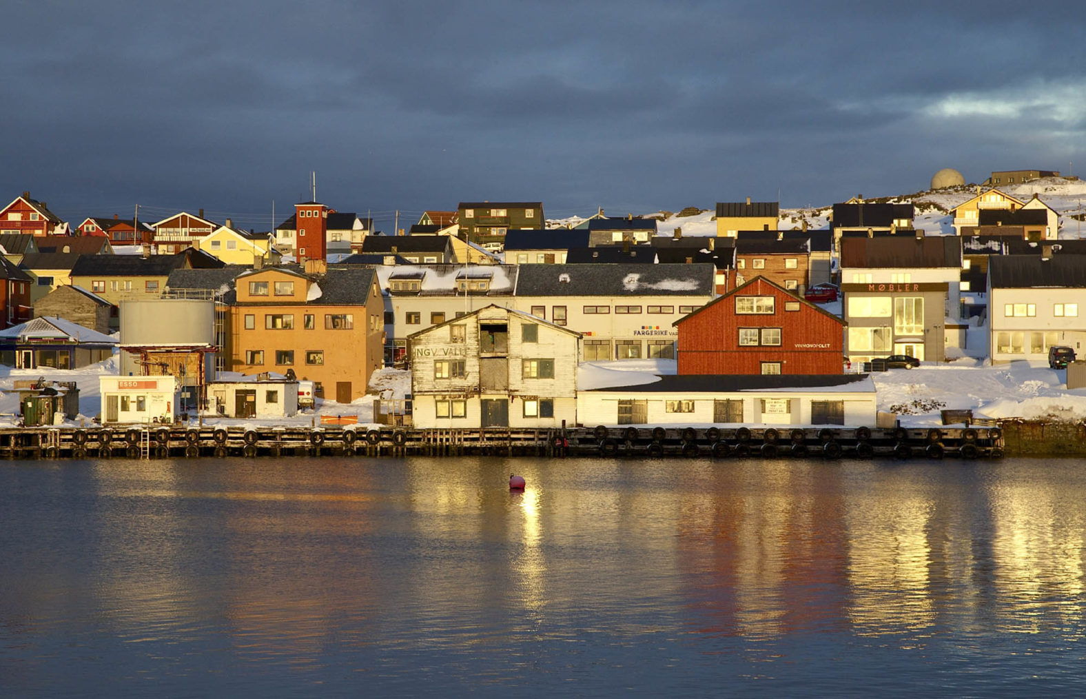 Bilde av Vardø sentrum.