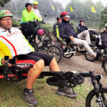 SYKLER NESTEN DAGLIG: Årlig legger Arne Mjåland 4.000 – 5.000 kilometer bak seg på sykkelen. Her er han ute med sykkelgruppa «På tre hjul», hvor han er primus motor.
(Foto: Vestfold og Telemark idrettskrets)
