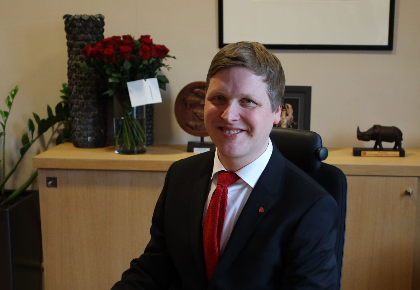 Åsmund Aukrust på sitt kontor
