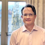 CRPD-EKSPERT: Kjetil Mujezinovic Larsen tror kommunene lettere finner løsninger i tråd med funksjonshemmedes egne ønsker hvis de bygger politikken og planene sine på FNs funksjonshemmedekonvensjon.