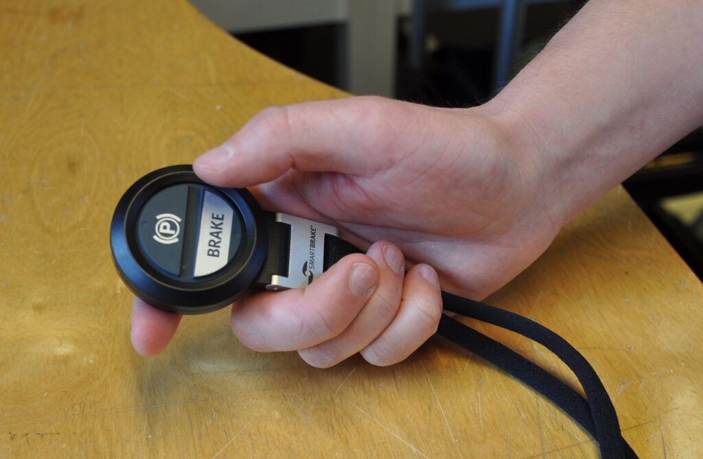 Hånd som holder Smartbrake