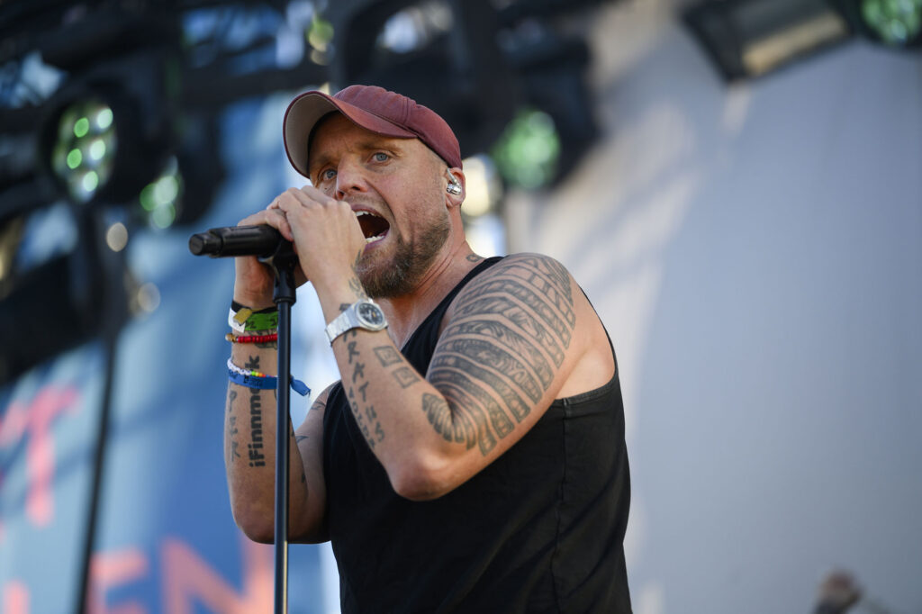 Staysman på scenen på Husetfestivalen på Kadettangen.